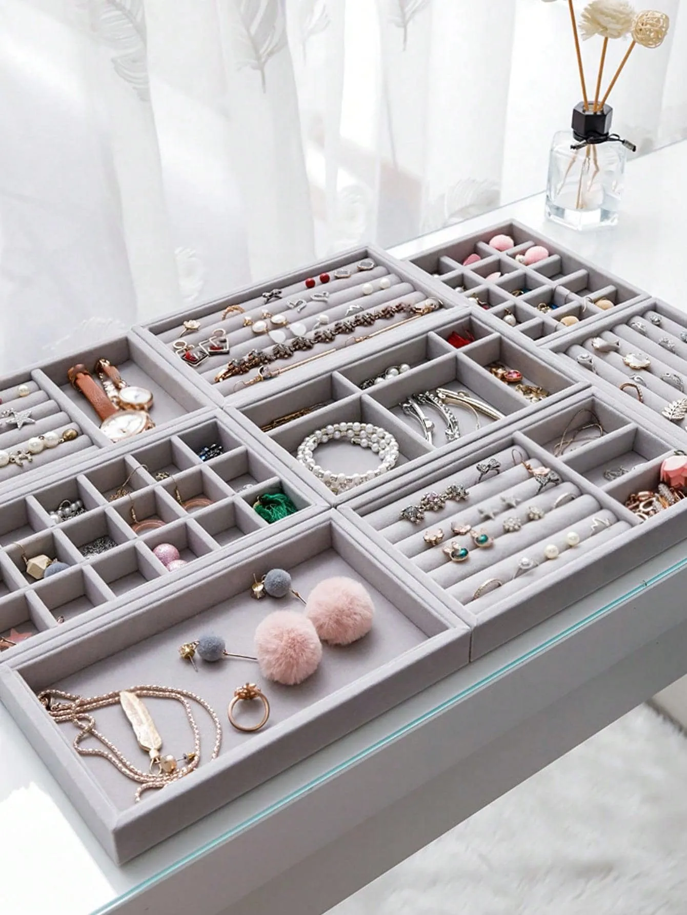 1pc Multi-grid Jewelry Tray