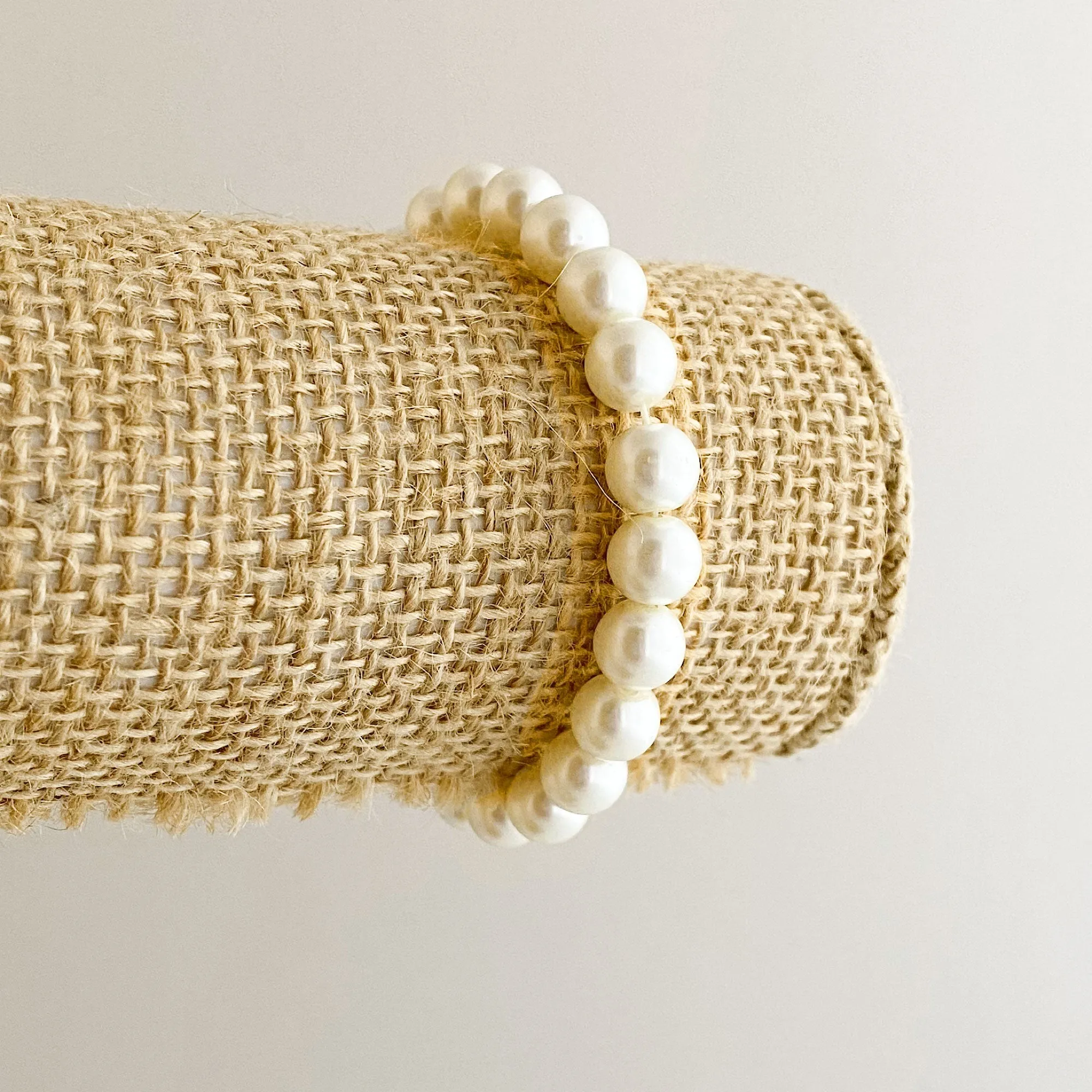 AMELIA cream pearl stretch bracelet