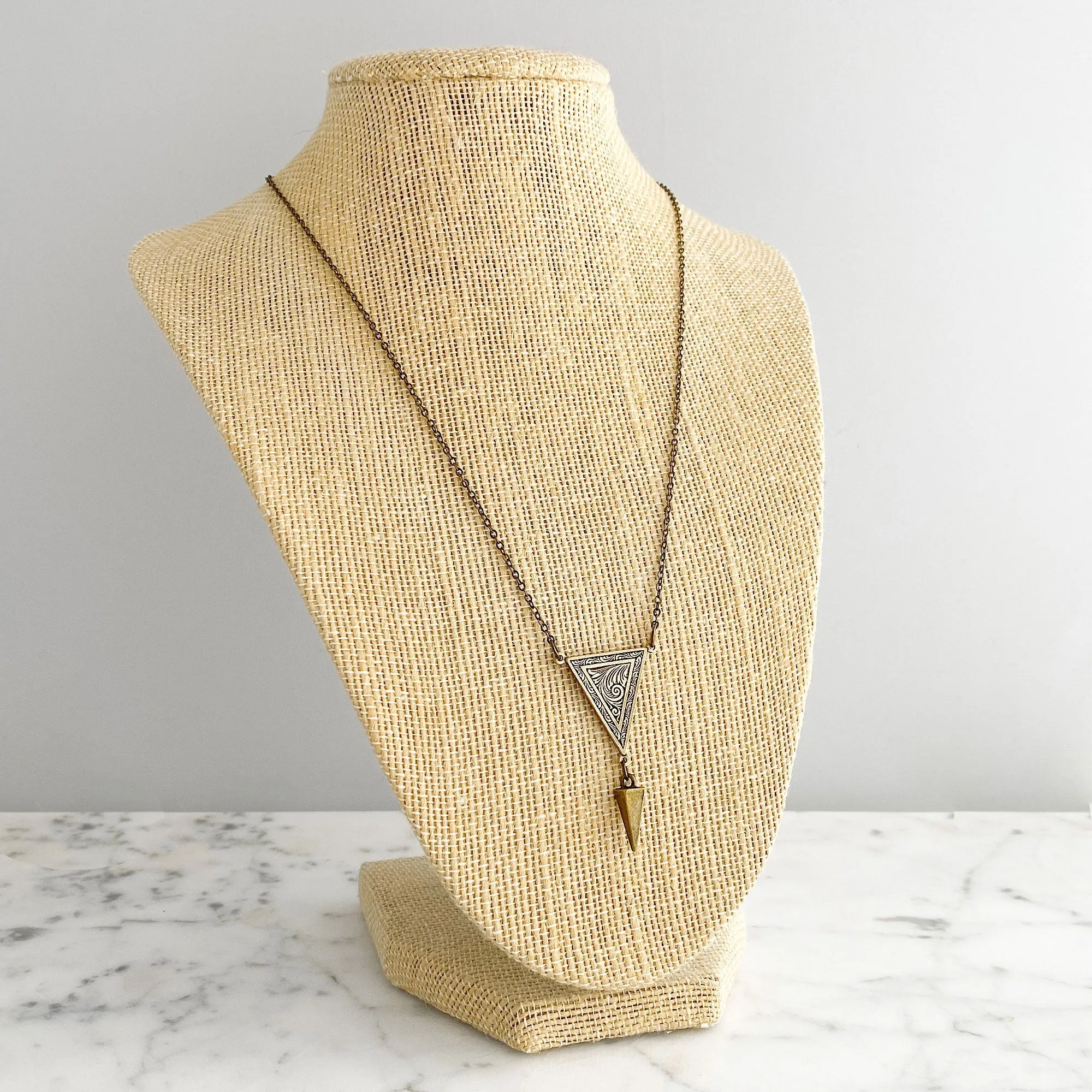 ARCHIE Art Deco style pendant necklace