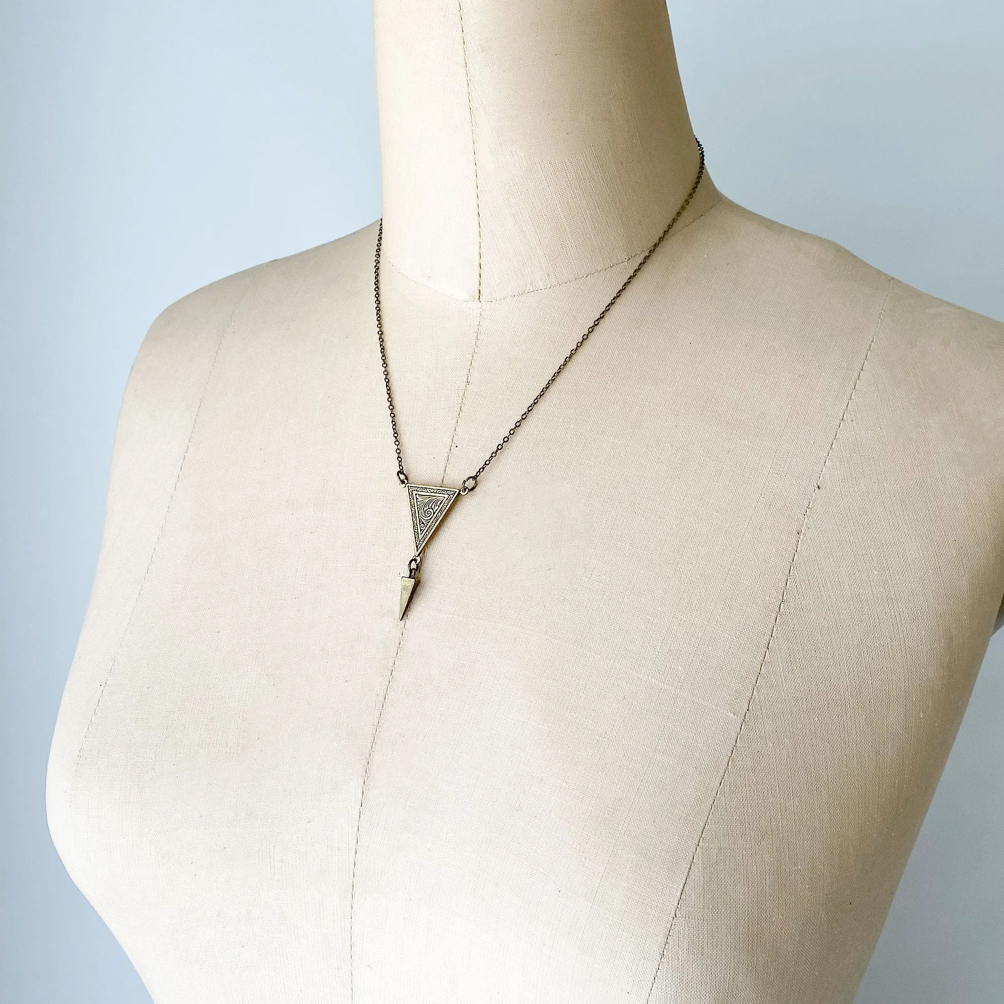 ARCHIE Art Deco style pendant necklace