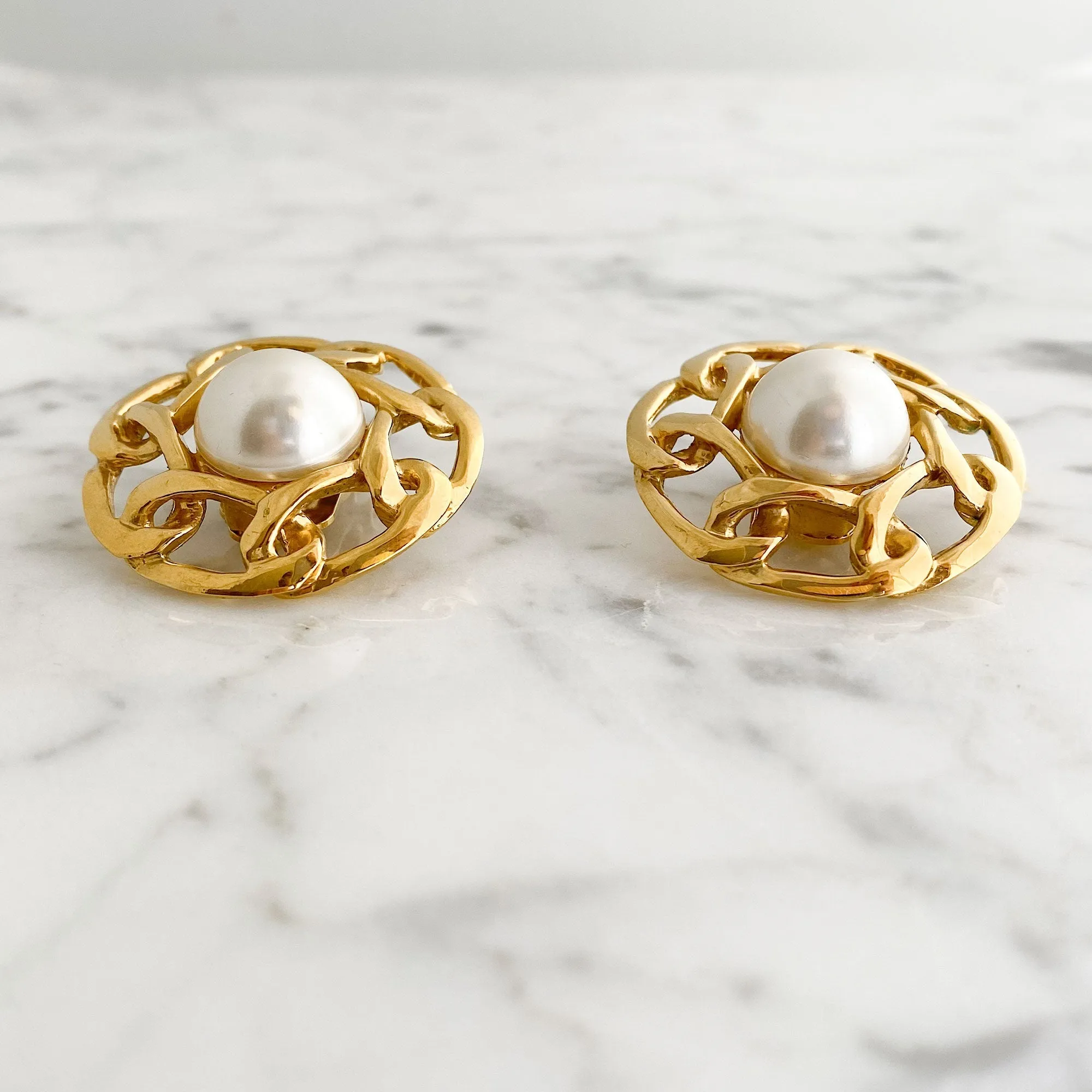 BUTLER gold chain clip earrings