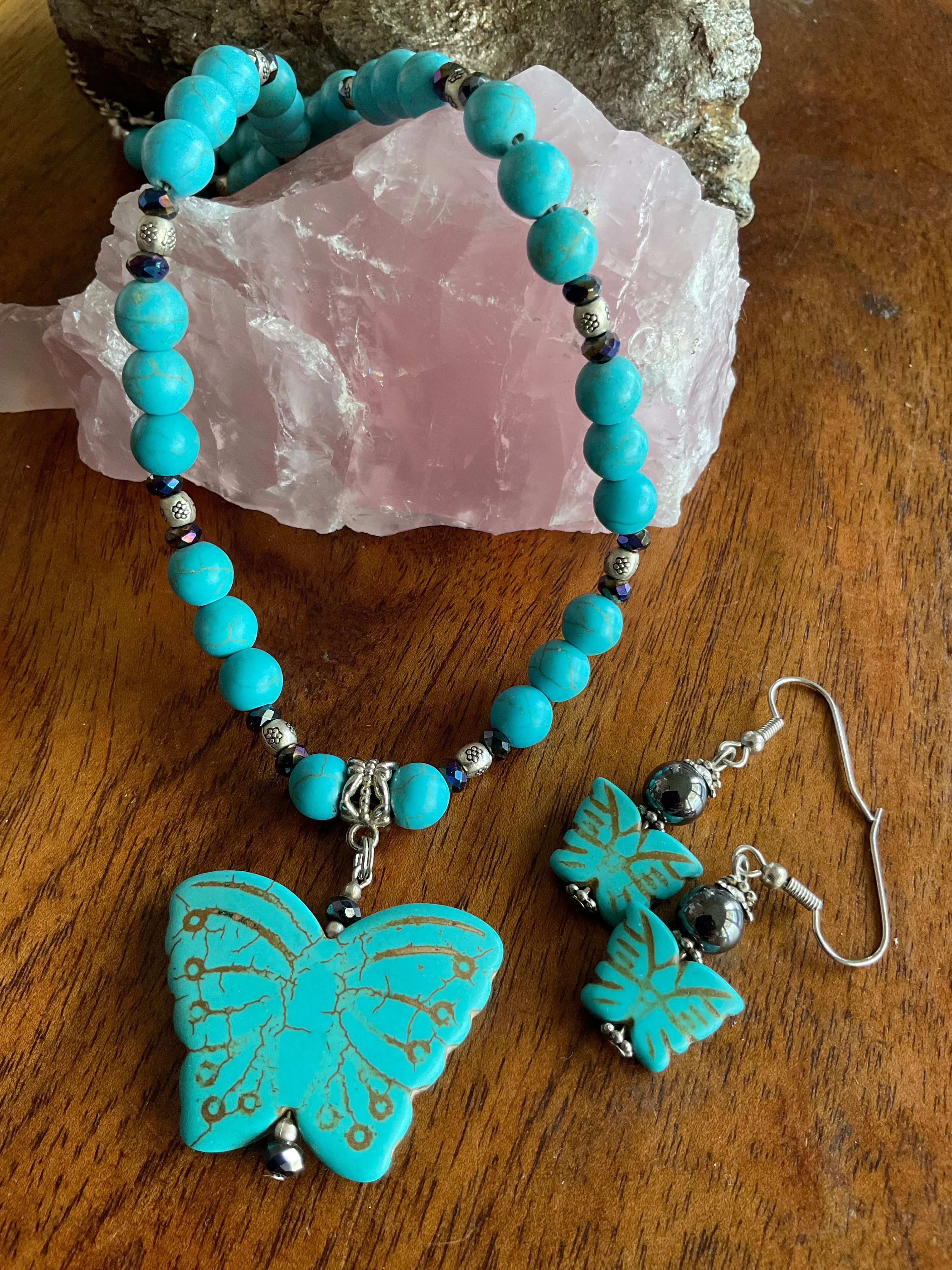 Howlite Turquoise Necklace and Earrings Set