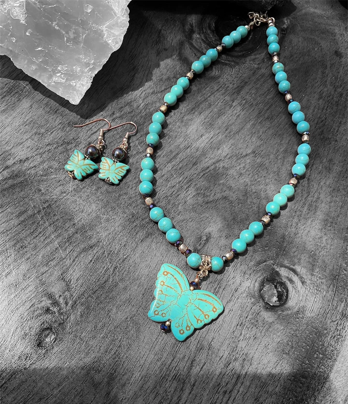 Howlite Turquoise Necklace and Earrings Set