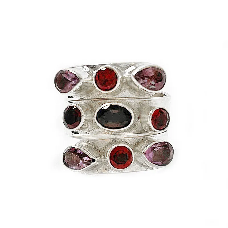 Irdra Amethyst Quartz Garnet Ring