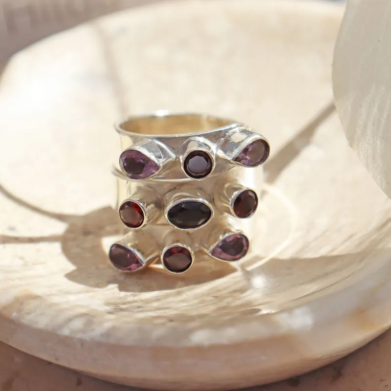 Irdra Amethyst Quartz Garnet Ring