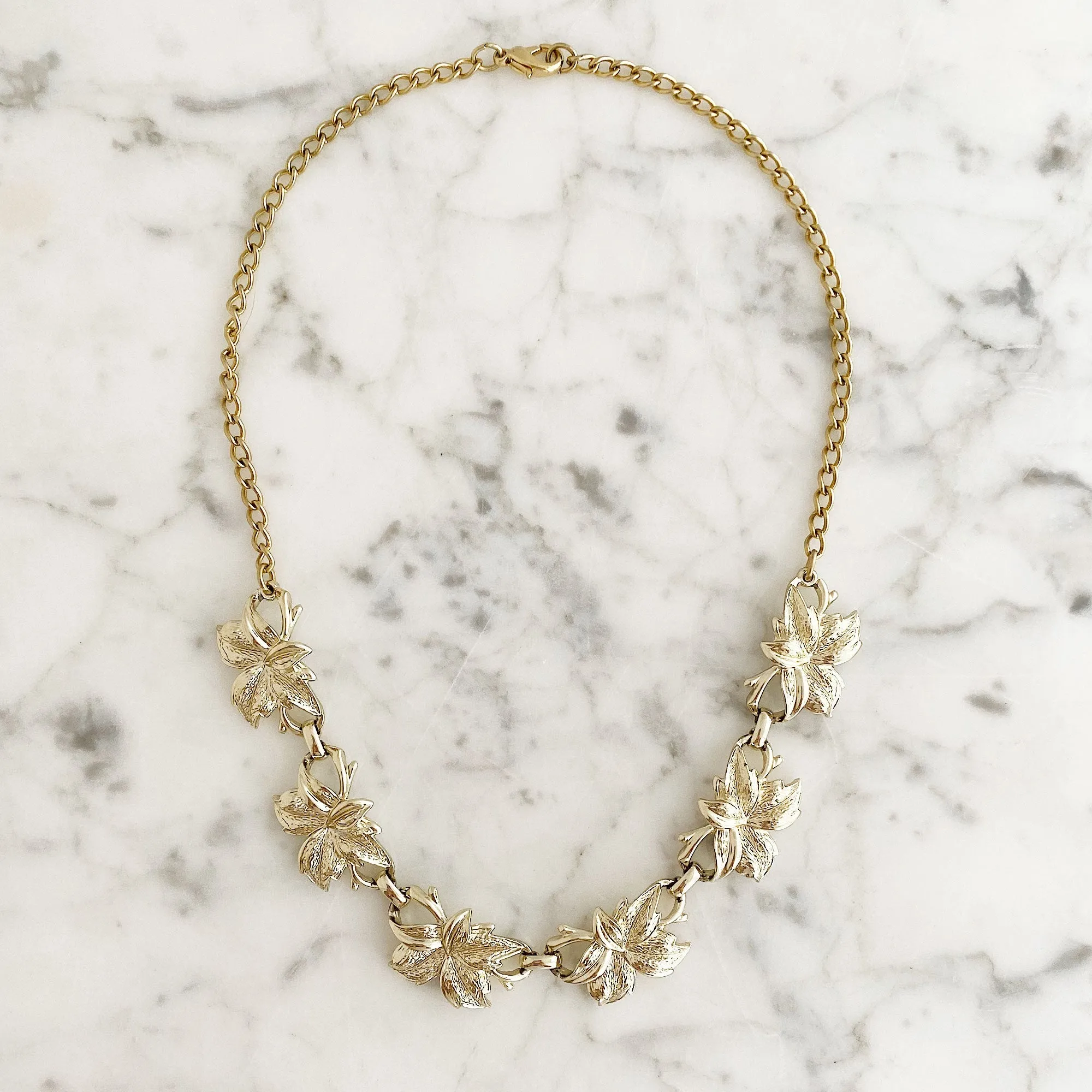 JENNA vintage gold leaf necklace