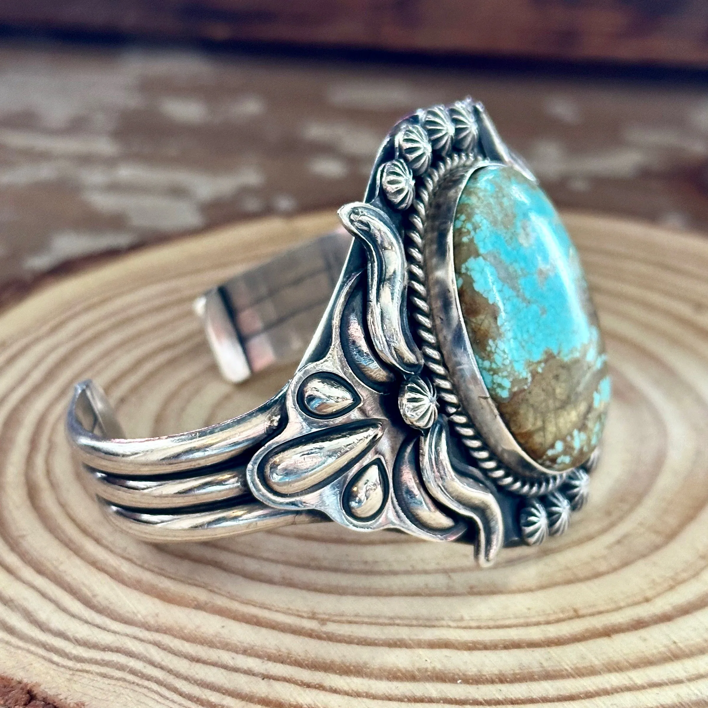 JOE DELGARITO Navajo Number 8 Mine Turquoise Sterling Silver Cuff 60g