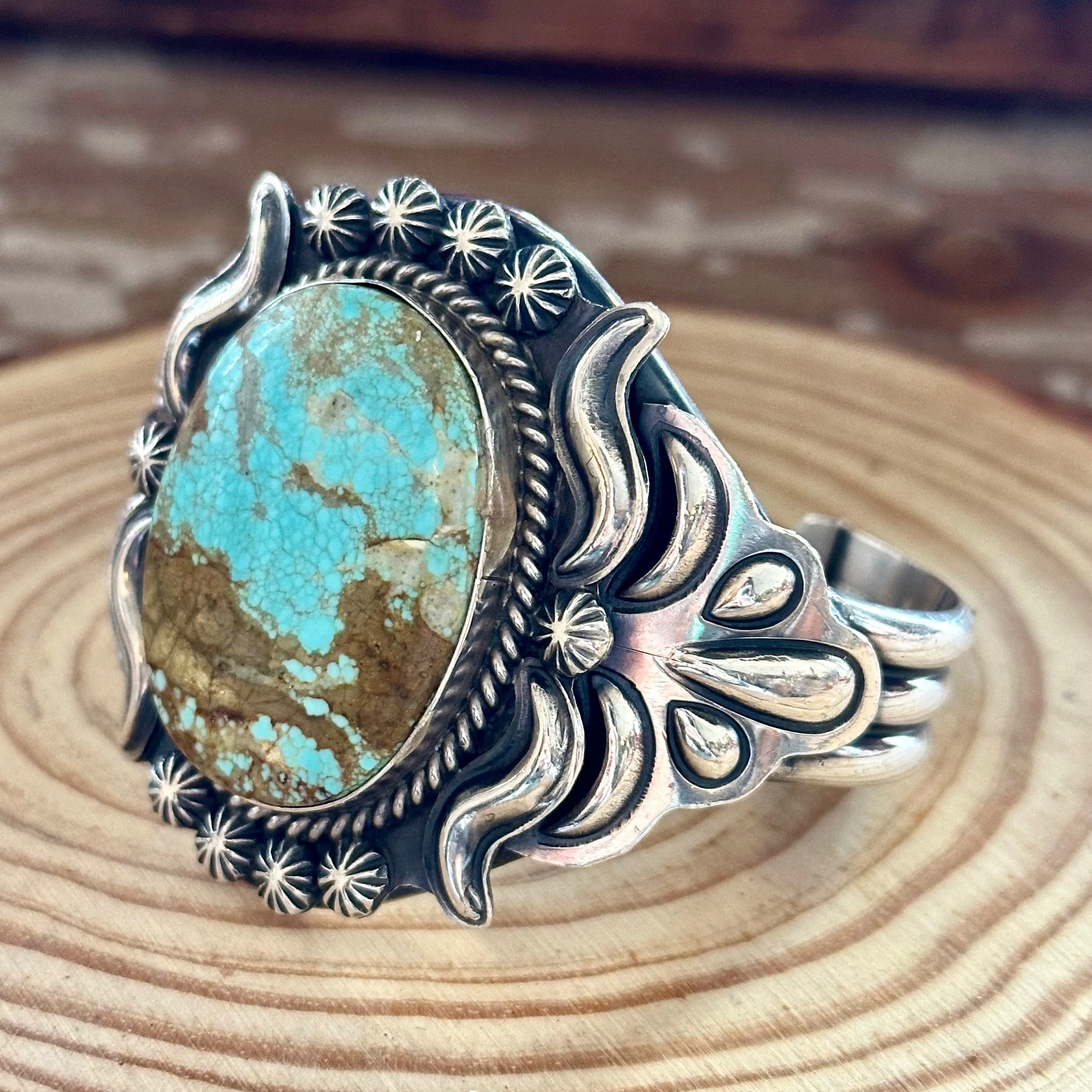 JOE DELGARITO Navajo Number 8 Mine Turquoise Sterling Silver Cuff 60g