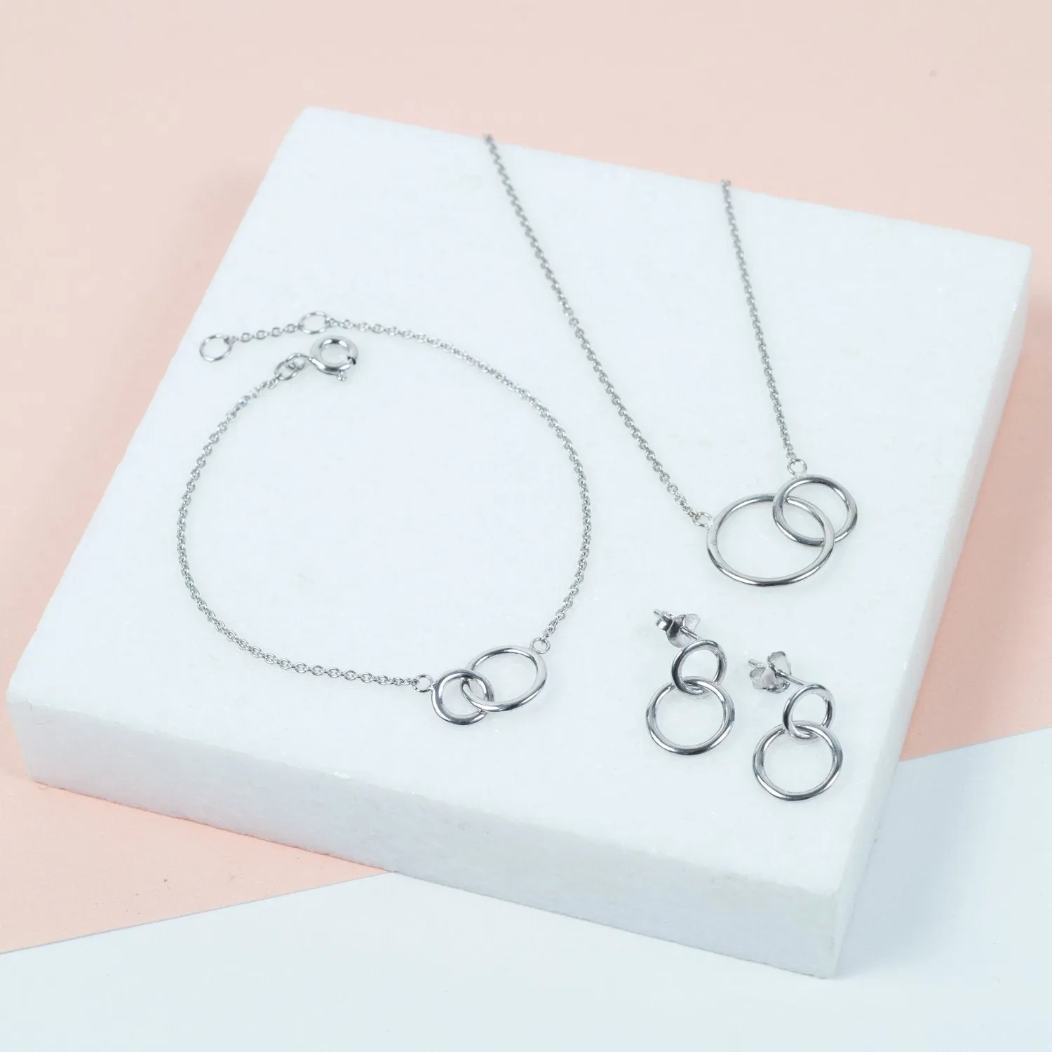 Kelso Sterling Silver Interlinking Rings Jewellery Set