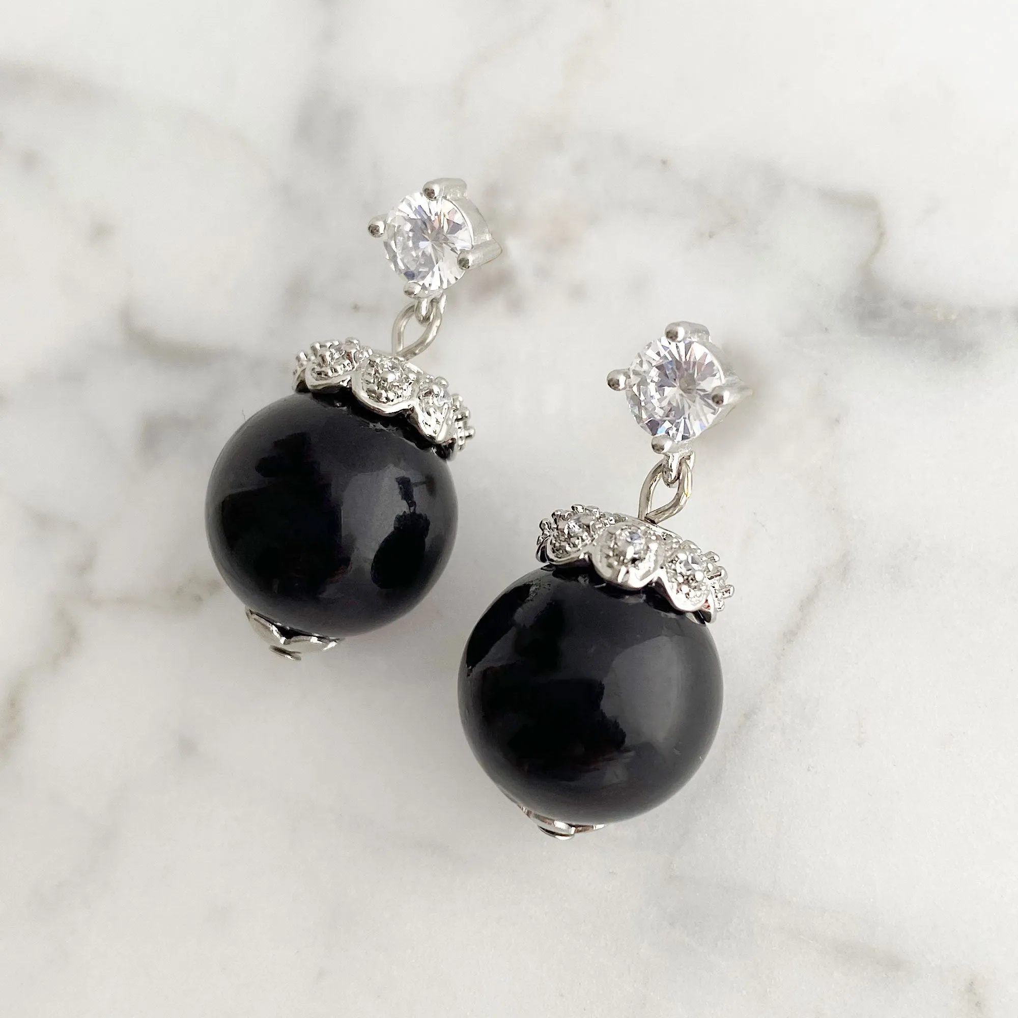 LAVIGNE platinum and black pearl earrings