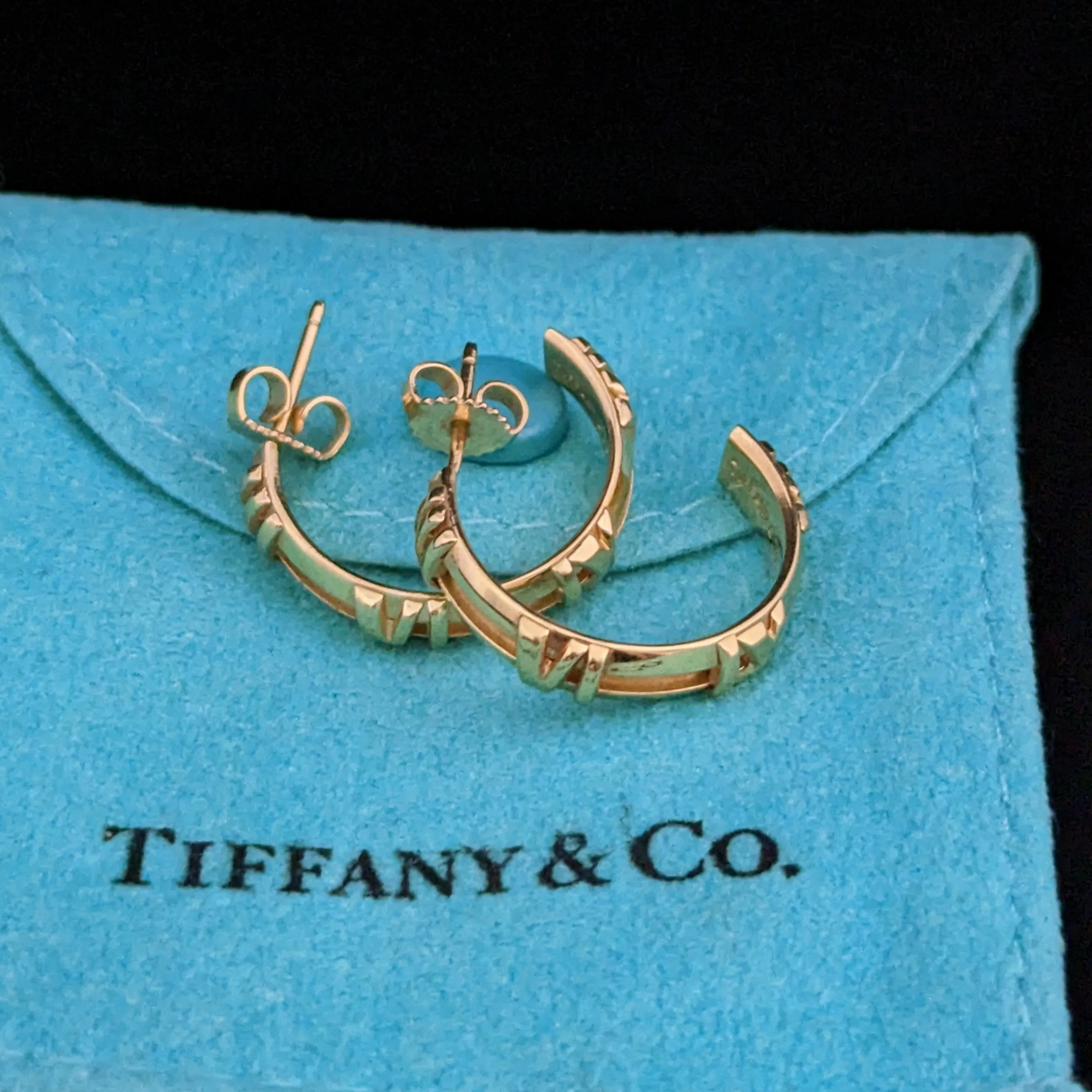 The Logan - Estate Tiffany & Co. 18k Yellow Gold Atlas Hoop Earrings